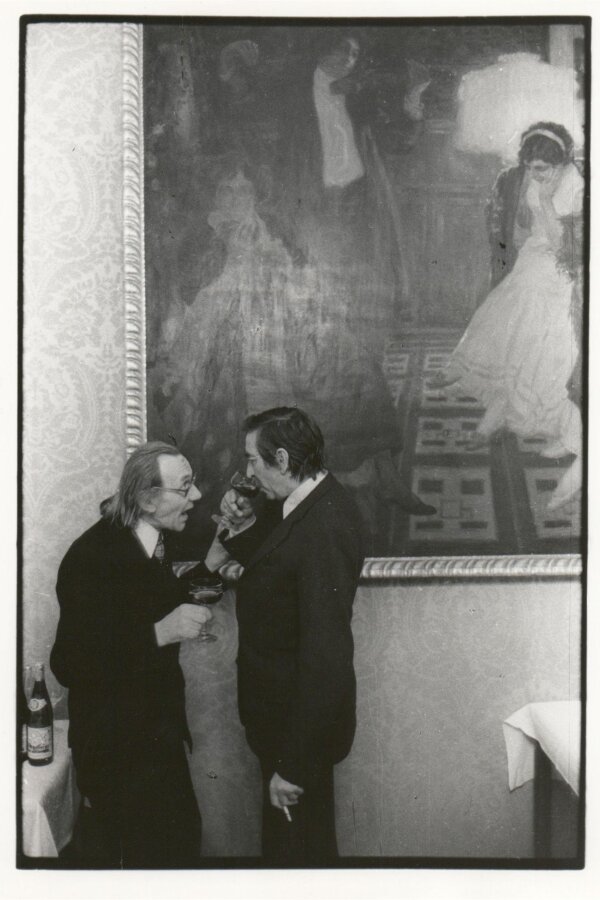 Miroslav Hucek, Z cyklu Takoví jsme byli?, Praha - Kaiserštejnský palác, 1985, na fotorgafii Josef Kemr a Zdeněk Sirový